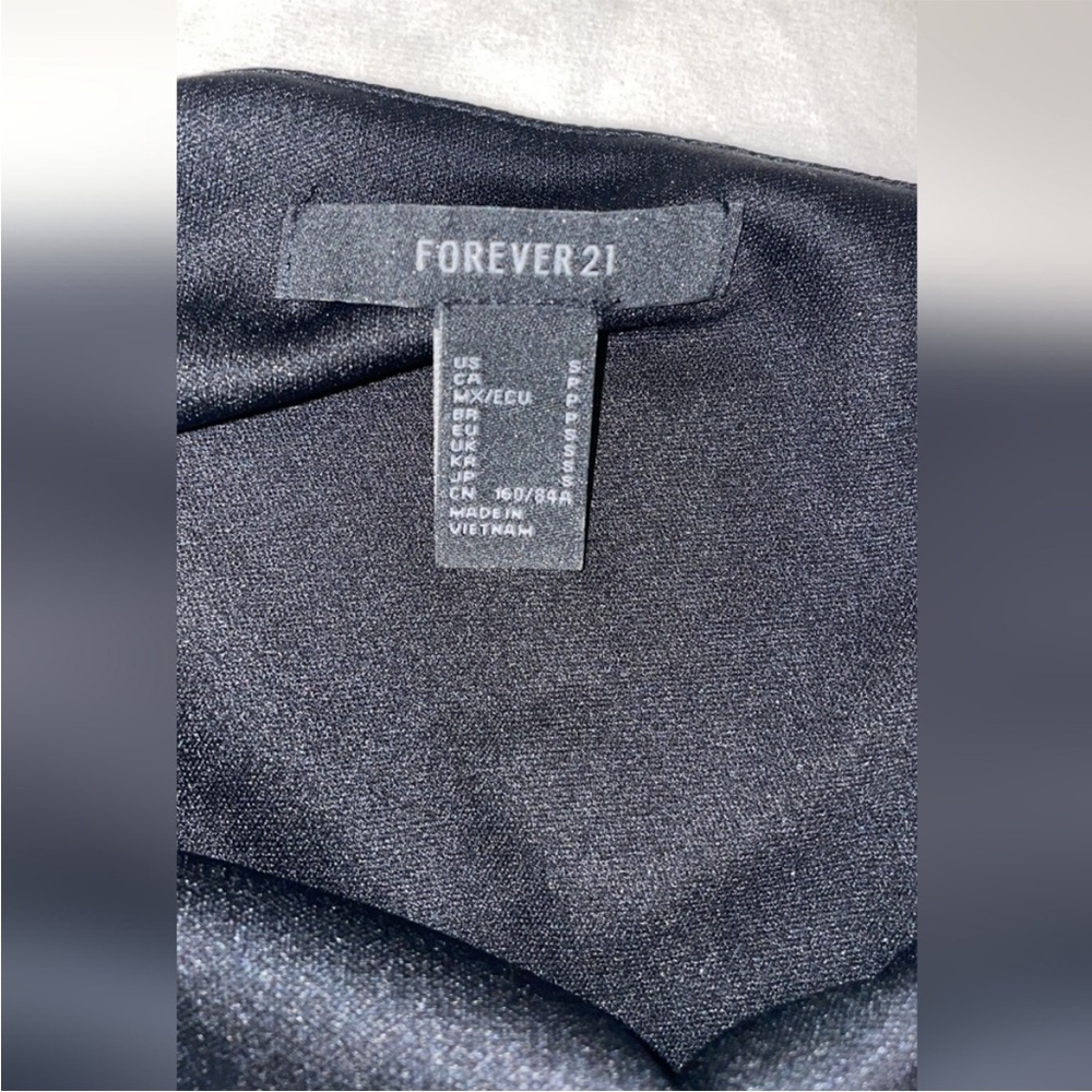 Forever 21 Silver Metallic Cowl Neck Top - Picture 4 of 4